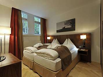 WALDHOTELDAVOS sept12 RUPA 159
