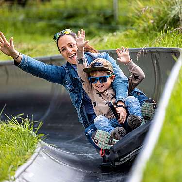 Familien Shooting Sommer Schatzalp Rodeln  C  Martin Bissig  9 mittel