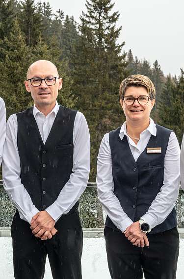 20230715 103 Waldhotel Personal reduziert 