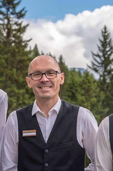 20230715 103 Waldhotel Personal reduziert 