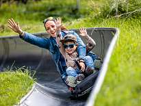 Familien Shooting Sommer Schatzalp Rodeln C Martin Bissig 9