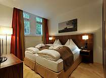 WALDHOTELDAVOS sept12 RUPA 159