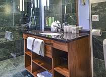 Badezimmer im Waldhotel Davos